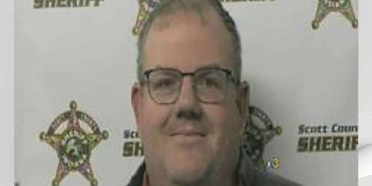 Former Southern Indiana sheriff arrested on tax evasion charge