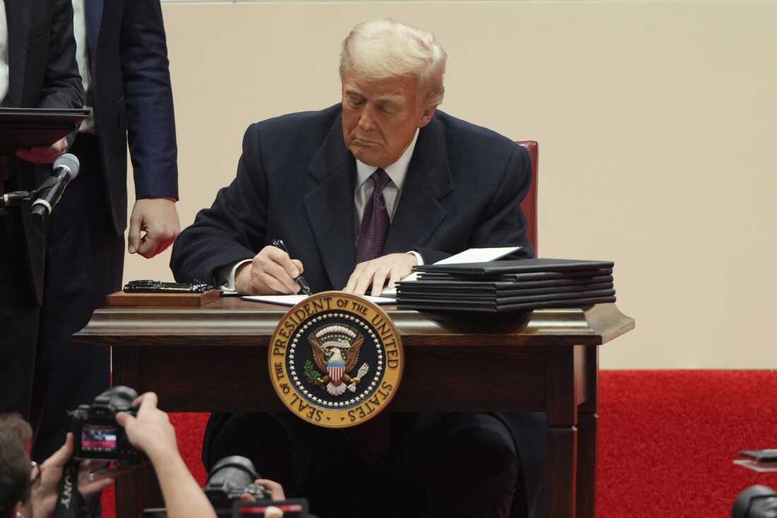 Trump took down police misconduct database, but states can still share background check info