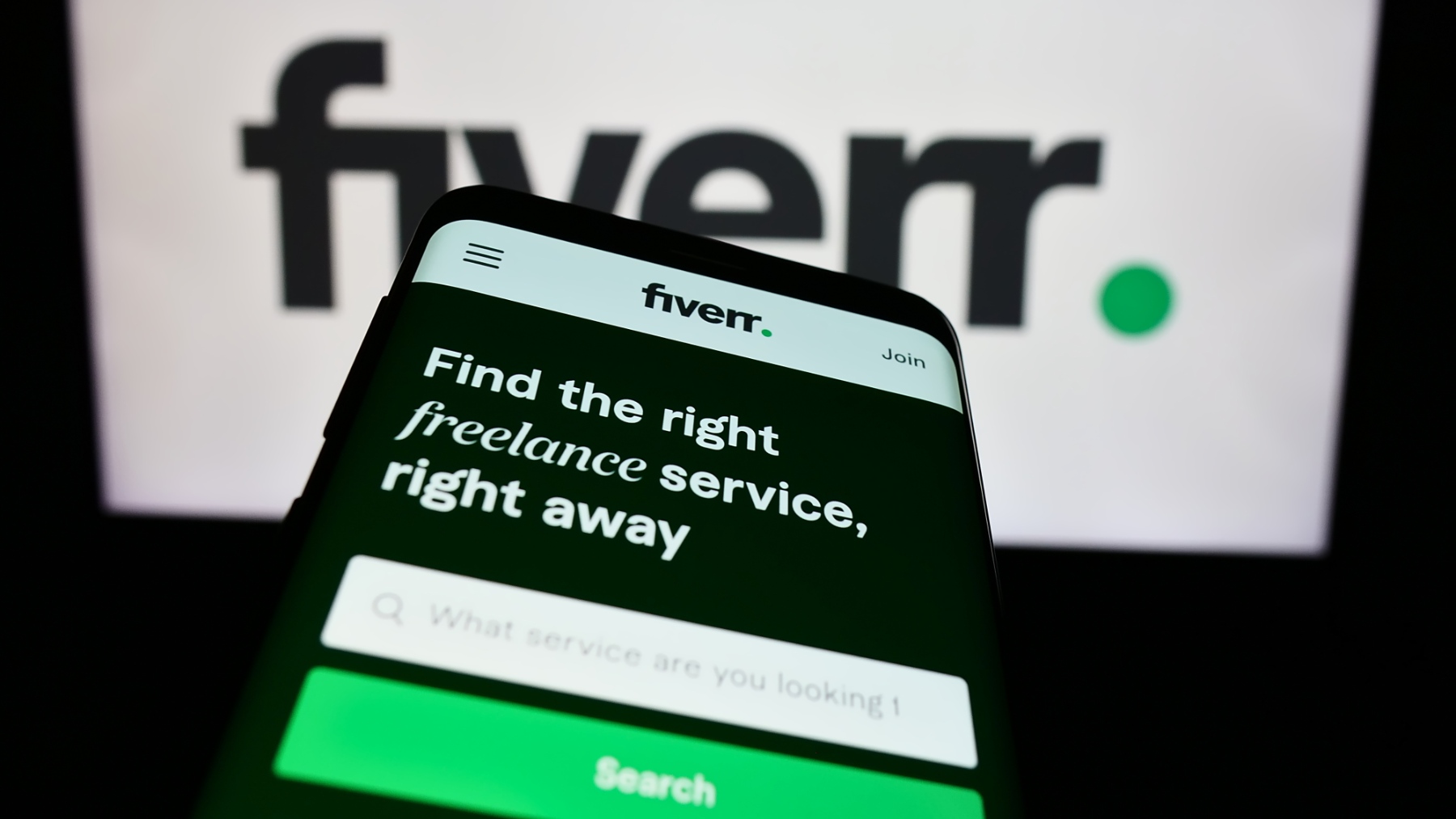 Bad news for Fiverr – faces class action lawsuit for withholding extra fees until payment – you can apply if you used Fiverr before this date