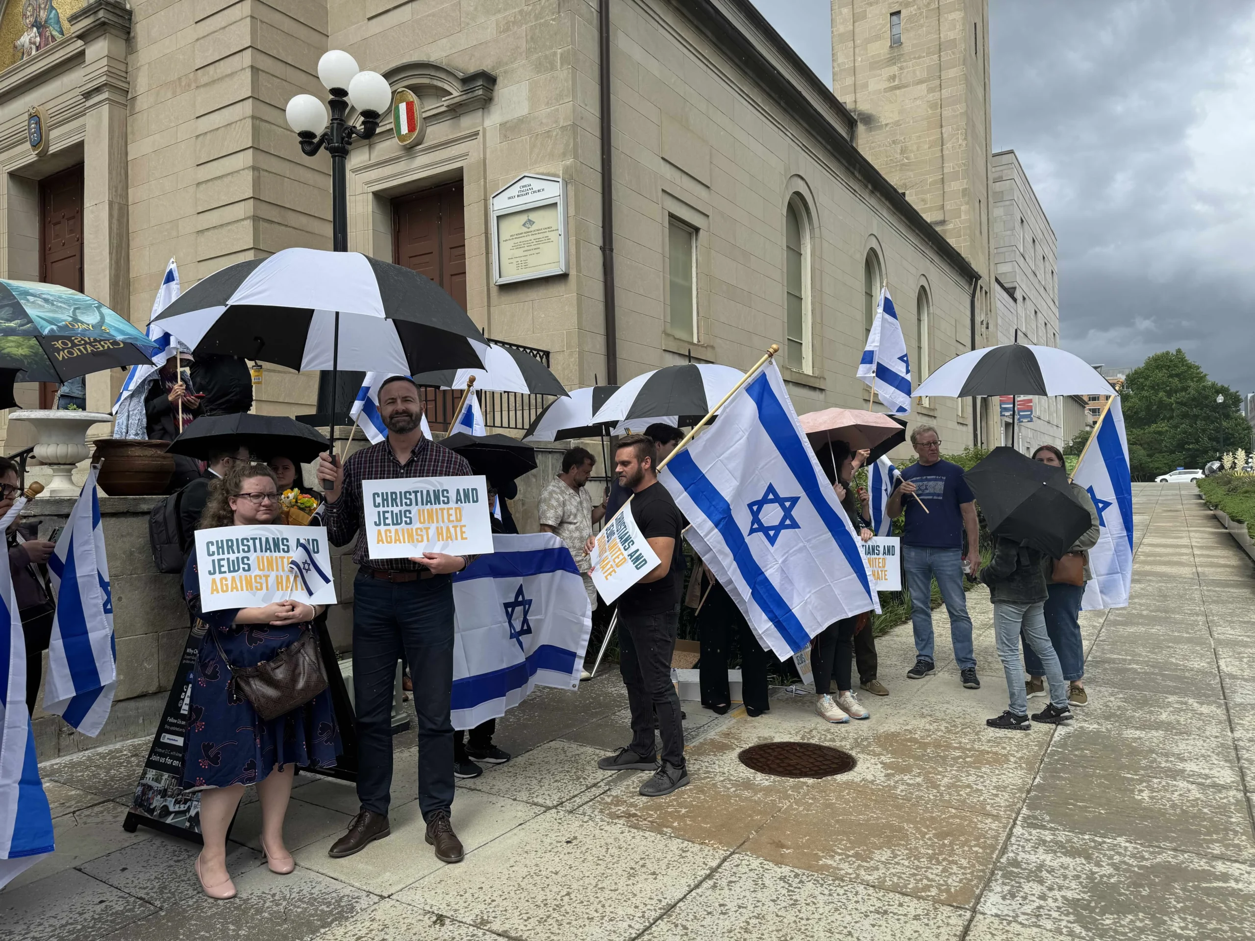 Catholics show solidarity after attack kills 2 Israeli officials in DC