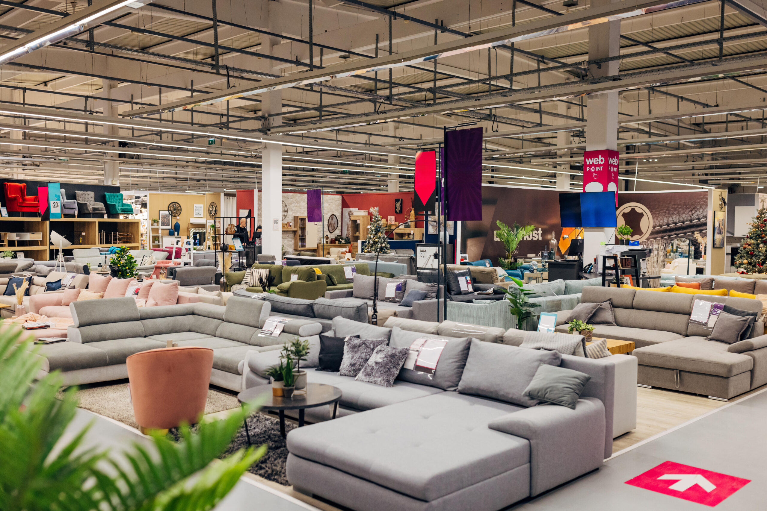 Home Decor Chain Prepares For Bankruptcy After Missing Interest Payment | iHeart