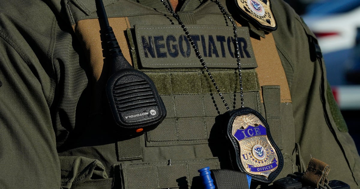 ICE ending migrants' court cases in order to arrest and move to deport them