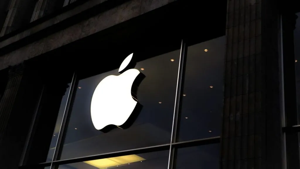 Apple class action lawsuit over app store injunction violations
