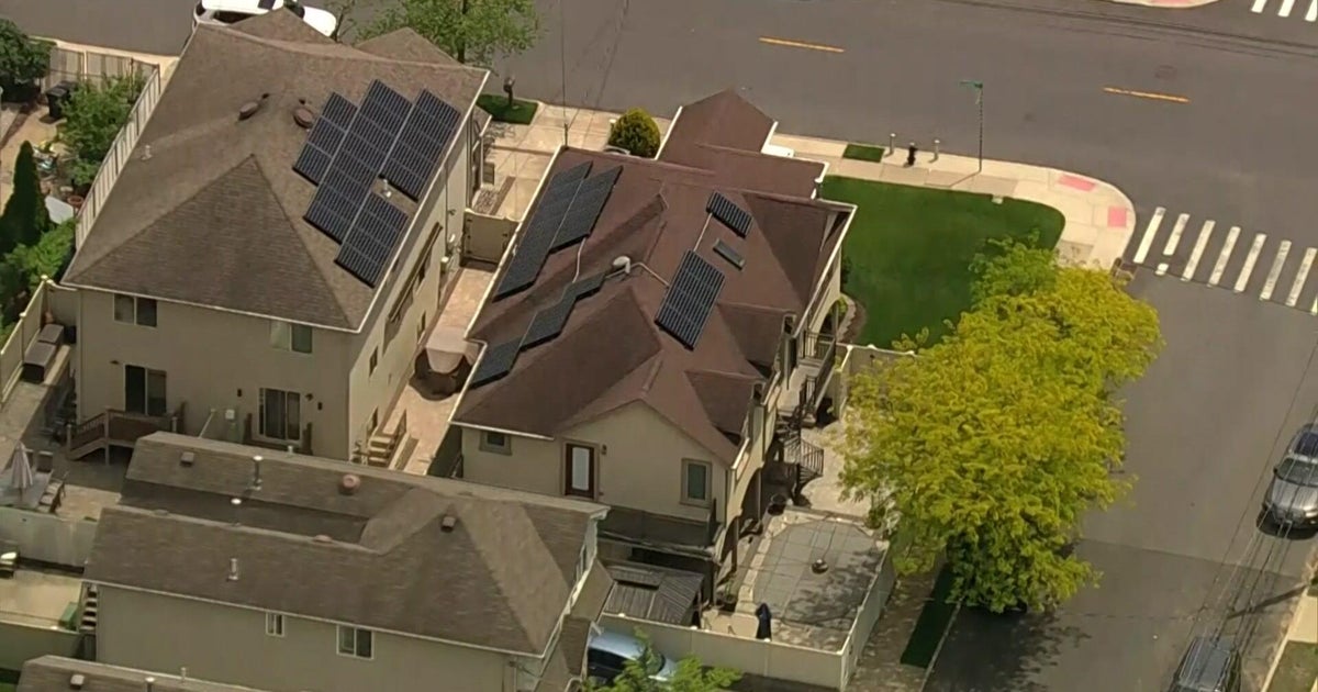Thousands struggling to get solar panels fixed after company's bankruptcy. How the new CEO is trying to help