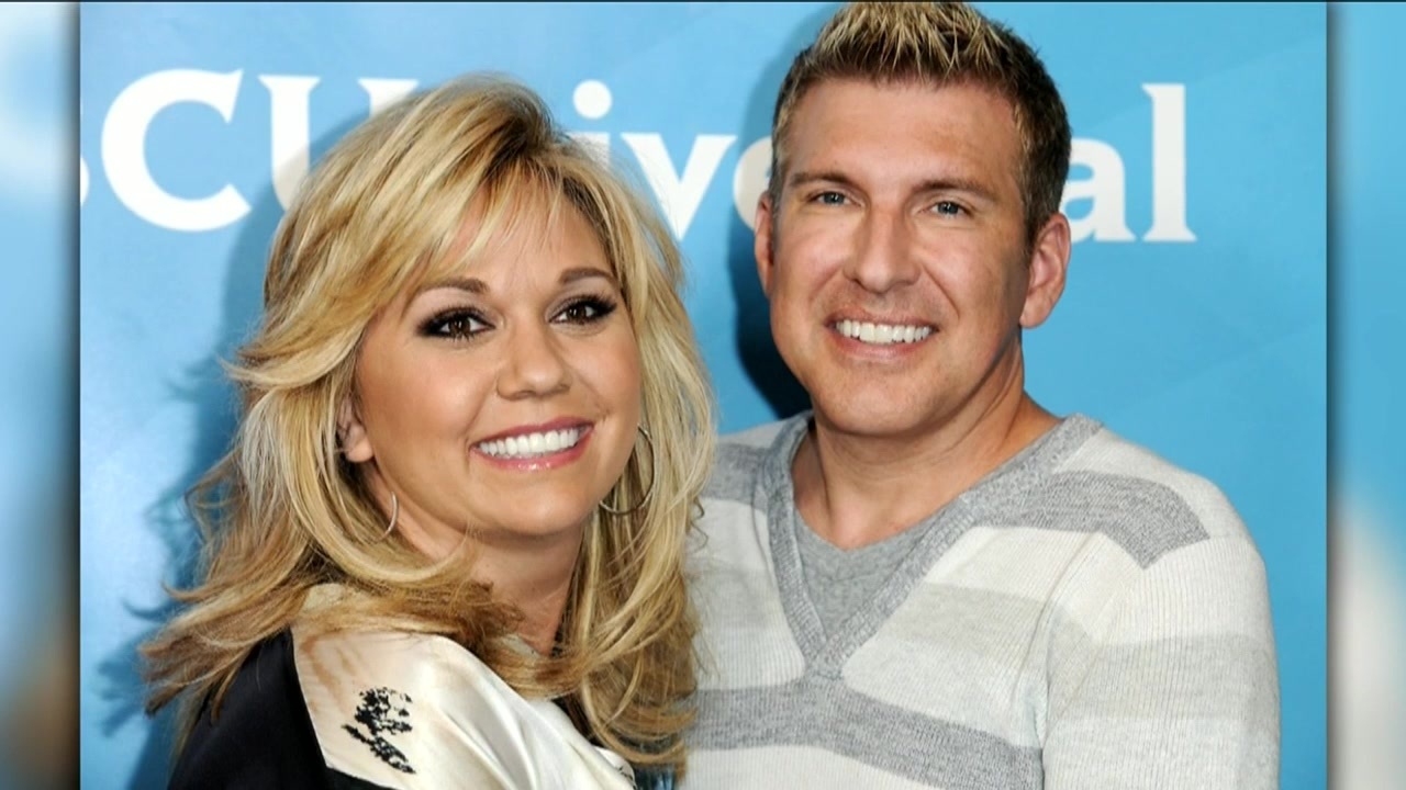 Trump set to pardon reality TV stars Todd and Julie Chrisley of fraud and tax evasion convictions – Boston News, Weather, Sports