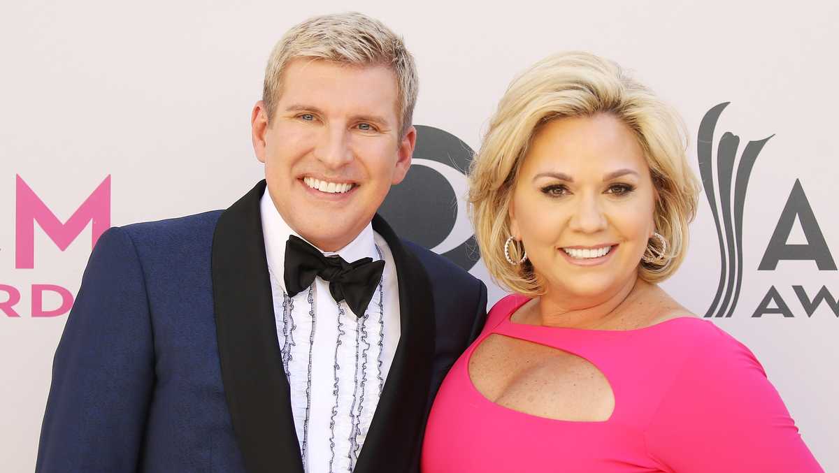 Trump set to pardon reality TV stars Todd and Julie Chrisley of fraud and tax evasion convictions