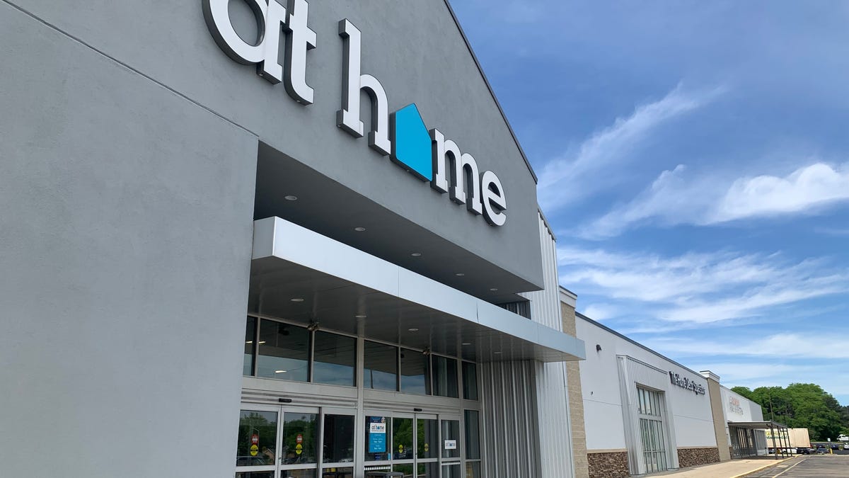 At Home closing 26 stores after filing for bankruptcy. What's the future of Iowa's stores?