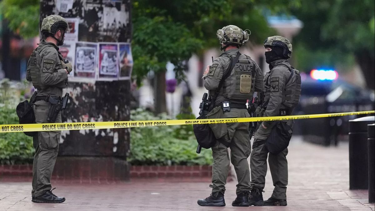 Attacker injures eight at Israeli hostages rally in Colorado