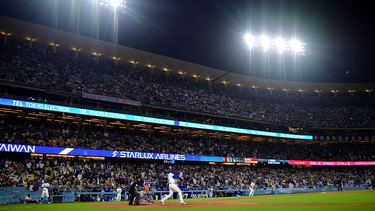 Dodgers news: Yankees fan hit by concrete slab speaks out, claims discrimination