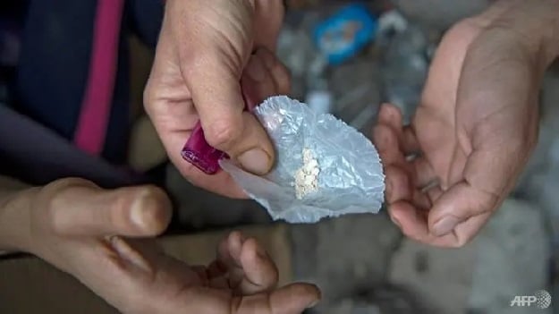 Dragnet against drug dealers in Clifton | The Express Tribune