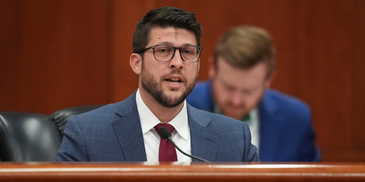 Federal judge finds Florida attorney general in contempt