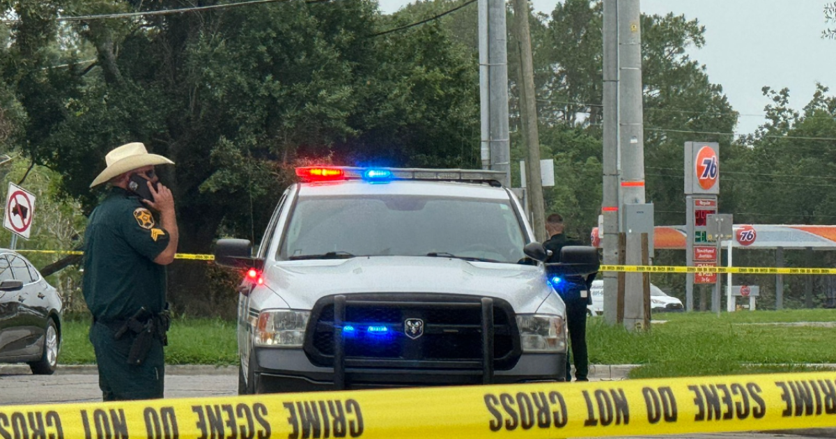 Florida drug trafficking suspect flees arrest, crashes into deputies and bystanders: PCSO