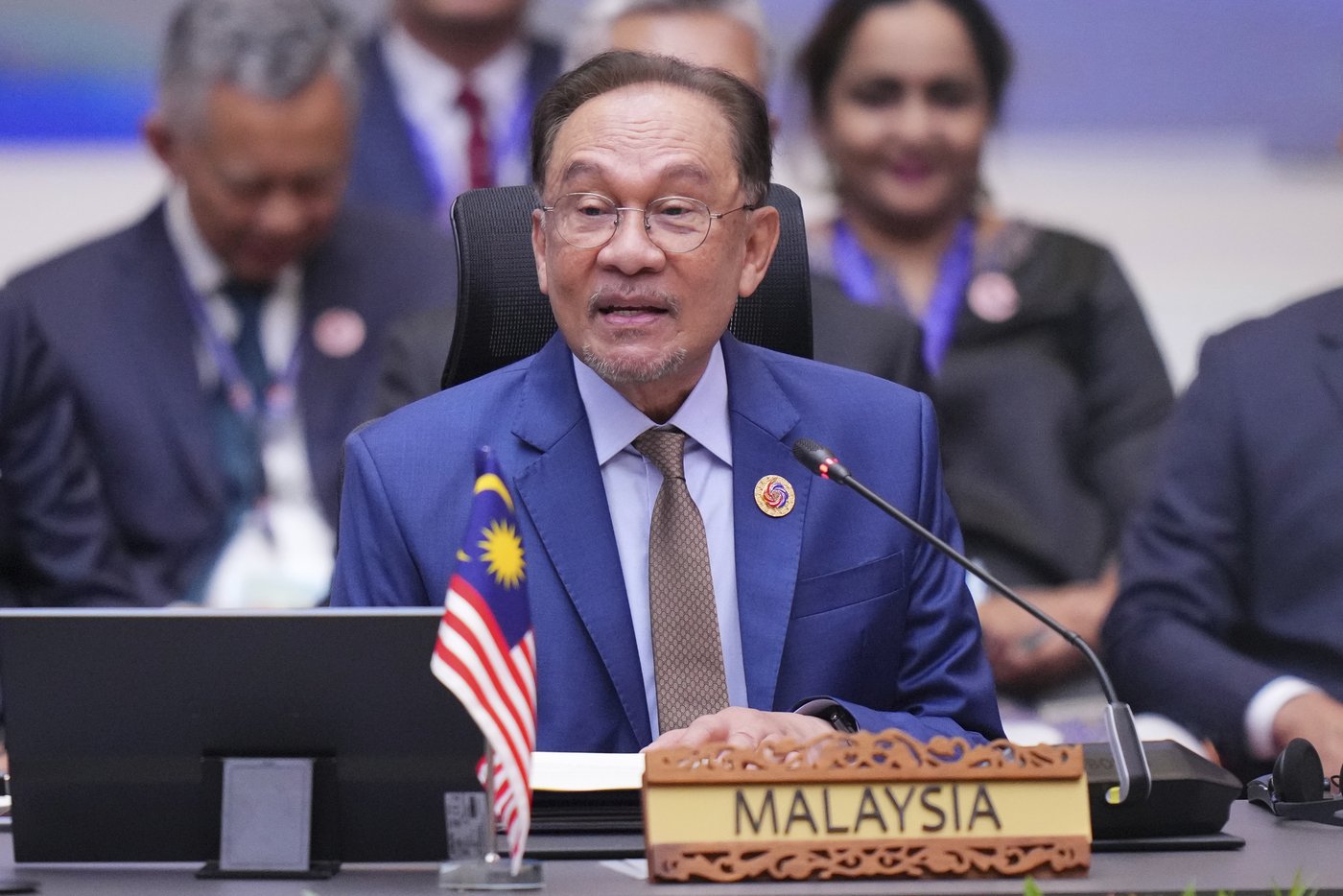 Malaysian leader Anwar wins a reprieve in a lawsuit alleging sexual misconduct