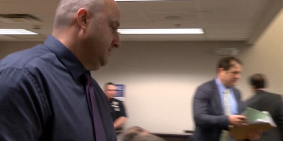 Report: Adams man wants murder trial separated