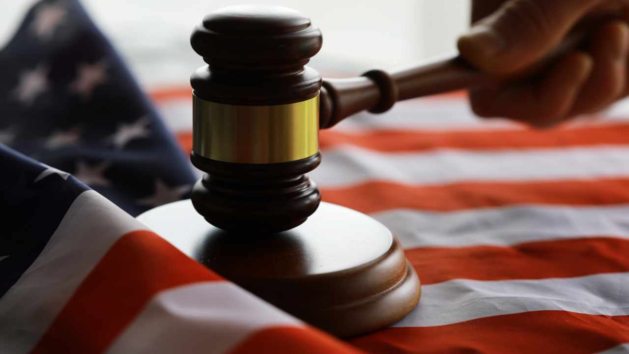 Russian National Hit With 22 Charges for Laundering $530M in Crypto – Legal Bitcoin News