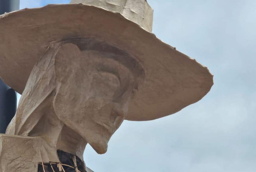 Sculpture in England pays tribute to Mexico’s searchers for missing persons