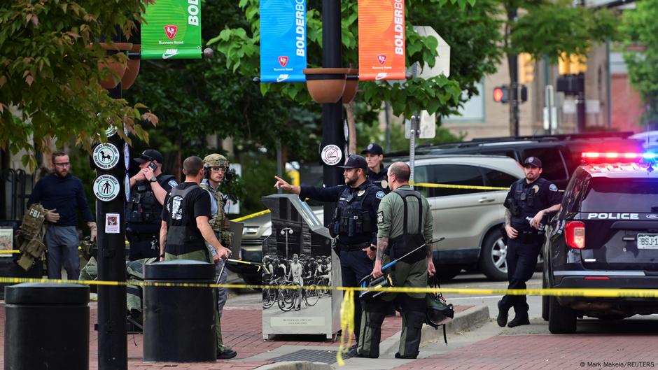 Several injured in attack on Israeli hostage vigil in US – DW – 06/02/2025