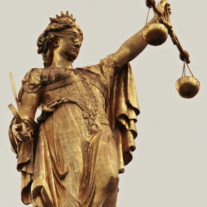Study: Discrimination against women in law still prevalent
