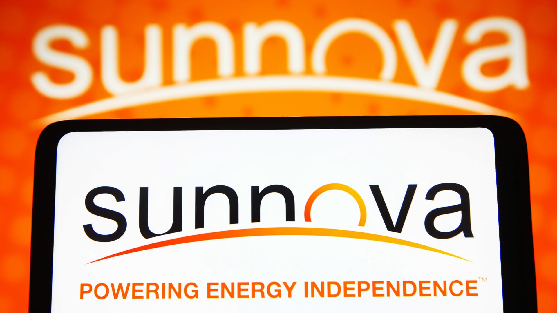 Sunnova files for bankruptcy on residential solar woes