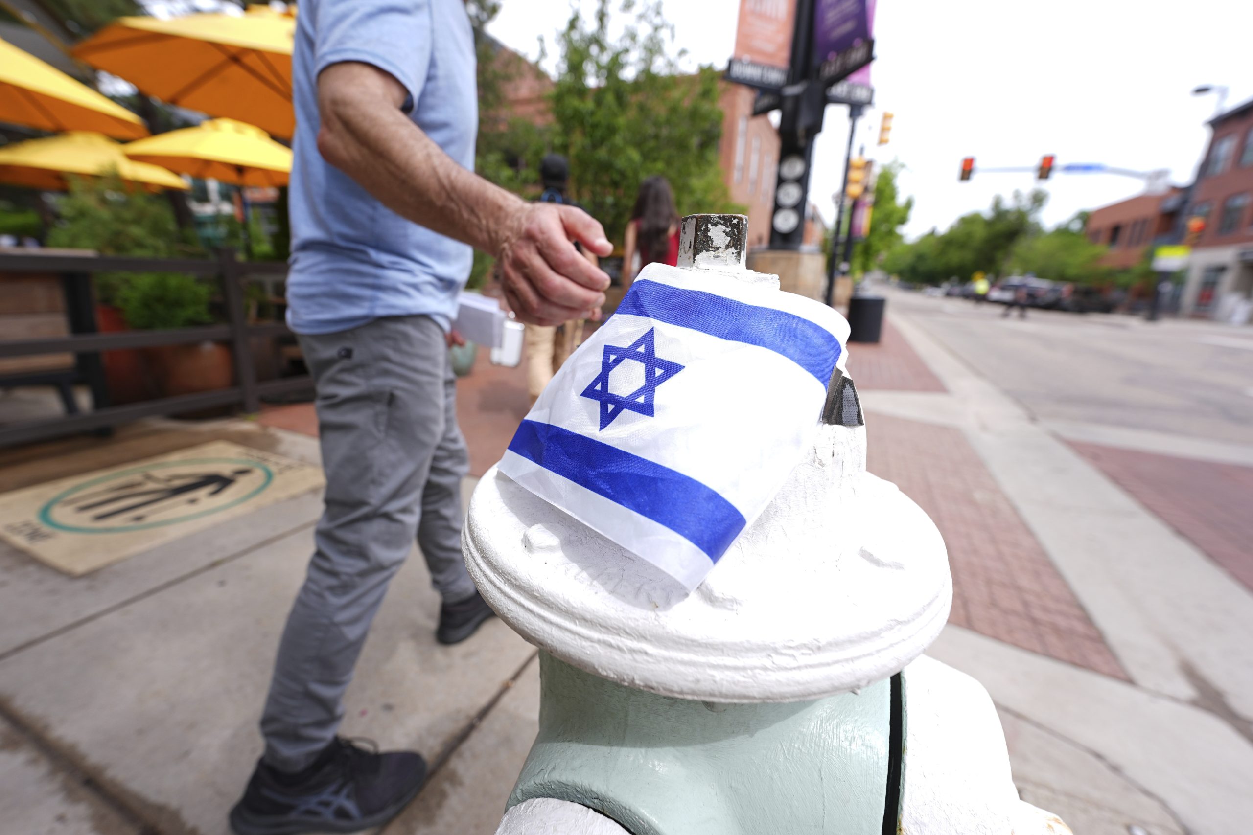 Suspect in Boulder attack on group raising awareness about Israeli hostages charged with federal hate crime, faces life in prison