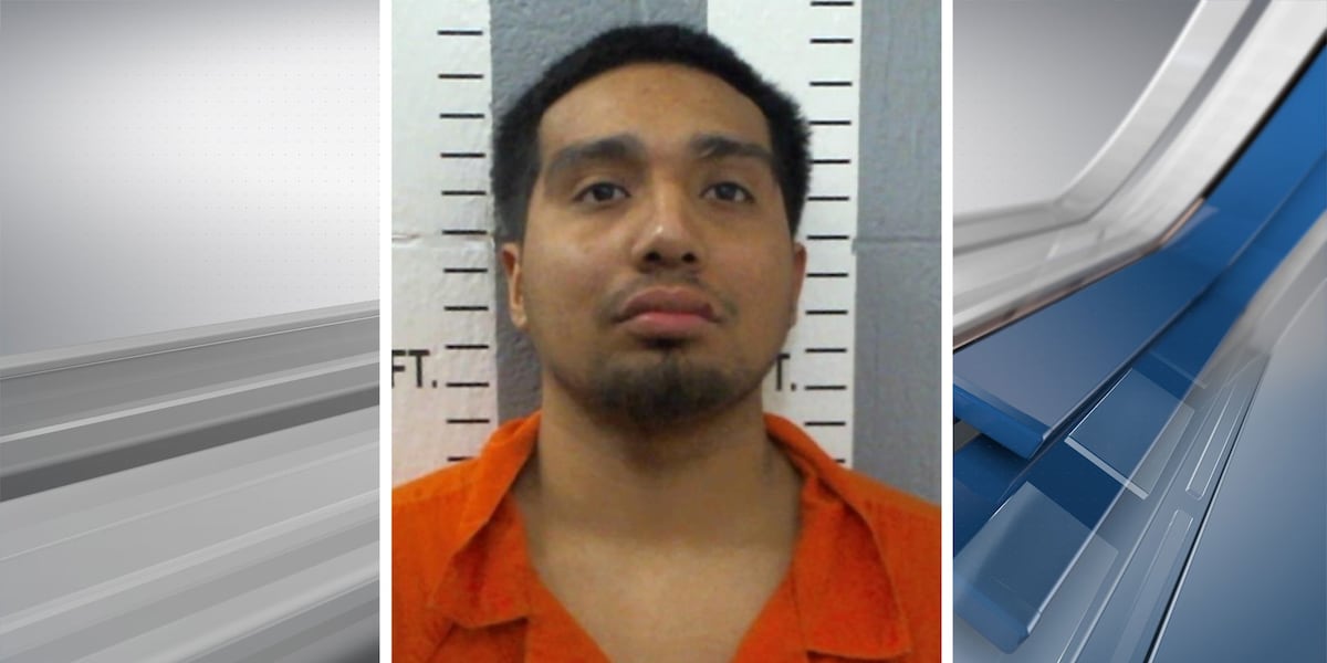 Texas man arrested in Carter County, accused of trafficking marijuana