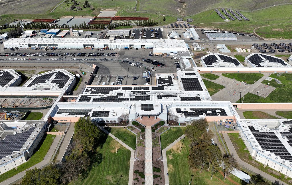 Two charged in alleged Santa Rita Jail drug smuggling operation